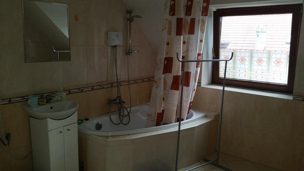 Apartmán Sosnowy Dworek Józefów Exteriér fotografie