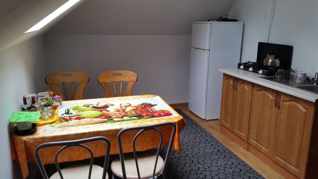 Apartmán Sosnowy Dworek Józefów Exteriér fotografie