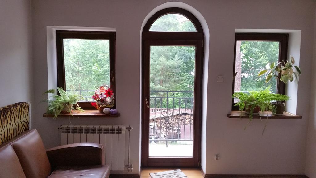 Apartmán Sosnowy Dworek Józefów Exteriér fotografie